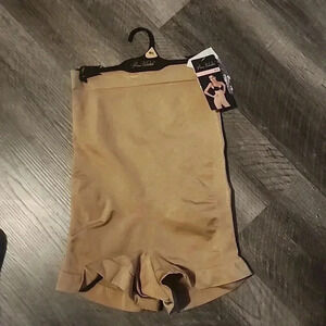 PRIMA VALENTINA SEAMLESS HI WAIST BOYSHORT M/L